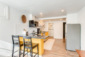 half Mi to City Park Pet-Friendly Denver Home!